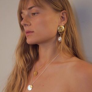 Alighieri ‘La Passione Di Napoli’ Pearl Earrings